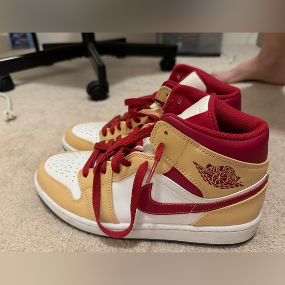 air jordan 1 light curry cardinal red like new - Picture 2 of 4